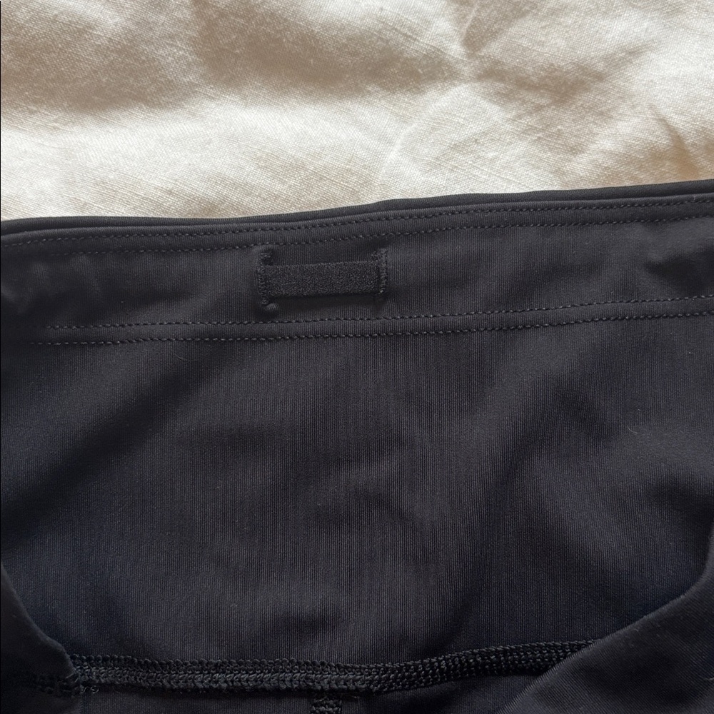 Athleta Ultimate Stash Pocket 7/8 Tight, XS - Picture 9 of 11